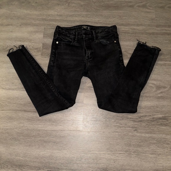 Abercrombie & Fitch Jeans - Picture 2 of 4